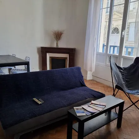 Spacieux T2, Avec Terrasse Et Parking Biarritz