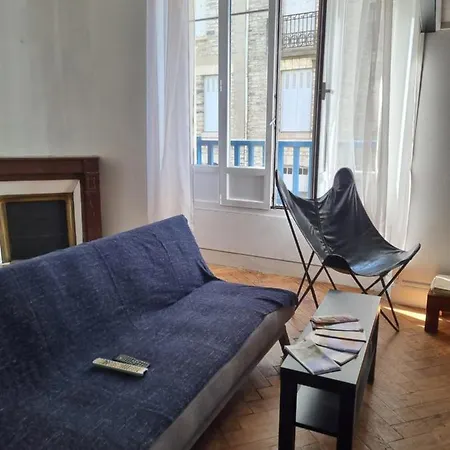 Spacieux T2, Avec Terrasse Et Parking Daire *